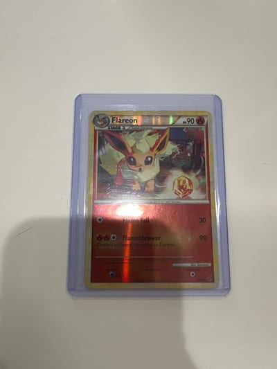 Flareon - Undaunted Reverse Holo HP