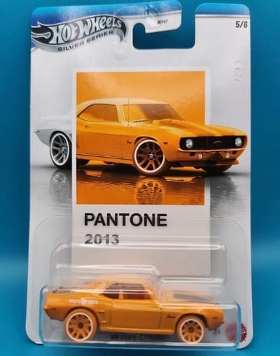 HOT WHEELS 2026 PANTONE 2013 - SILVER SERIES 5/6 - ' 69 COPO CAMARO ORANGE