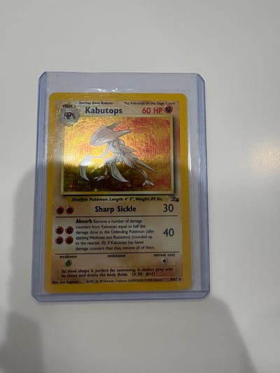 Kabutops (9) - Fossil Holofoil NM